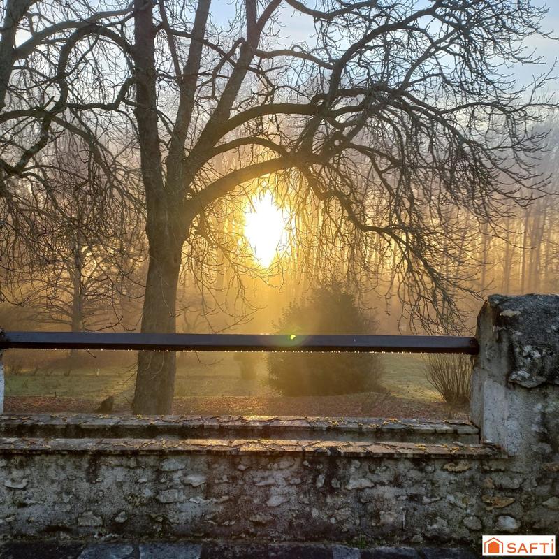 Maison - 204 m² - 8 pièces