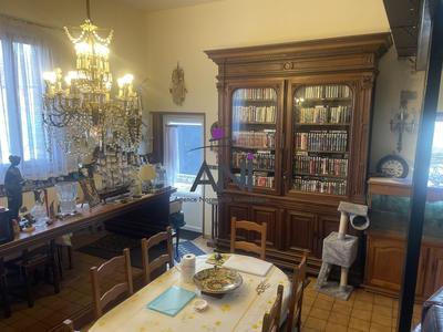 Maison - 169 m² - 6 pièces