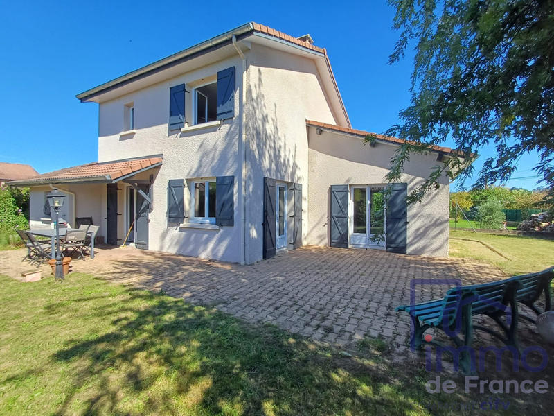 Villa - 121 m² - 6 pièces