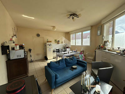 Maison - 158 m² - 8 pièces