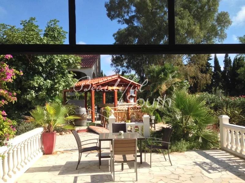 Gîte - 765 m² - 27 pièces