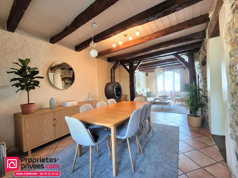 Maison de village - 211 m² - 7 pièces