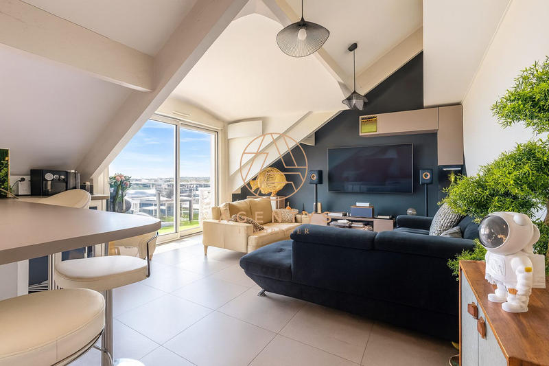 Appartement - 91 m² - 4 pièces