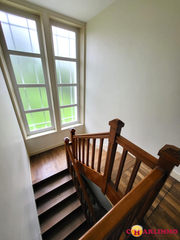 Maison traditionnelle - 138 m² - 6 pièces