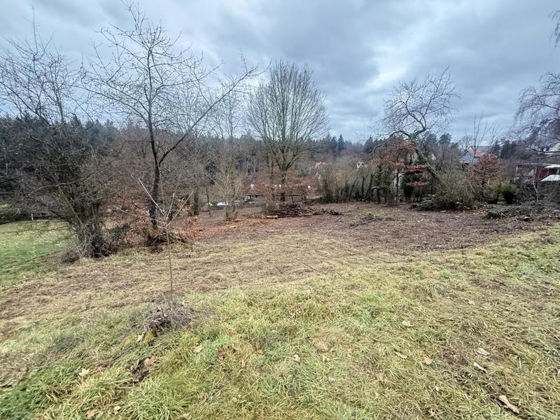 Terrain constructible - 1 855 m²