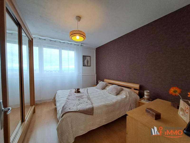 Appartement - 81 m² - 4 pièces