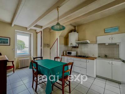 Maison traditionnelle - 91 m² - 5 pièces