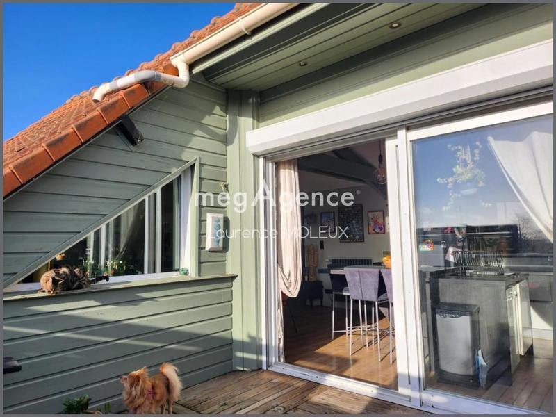 Maison de ville - 240 m² - 7 pièces