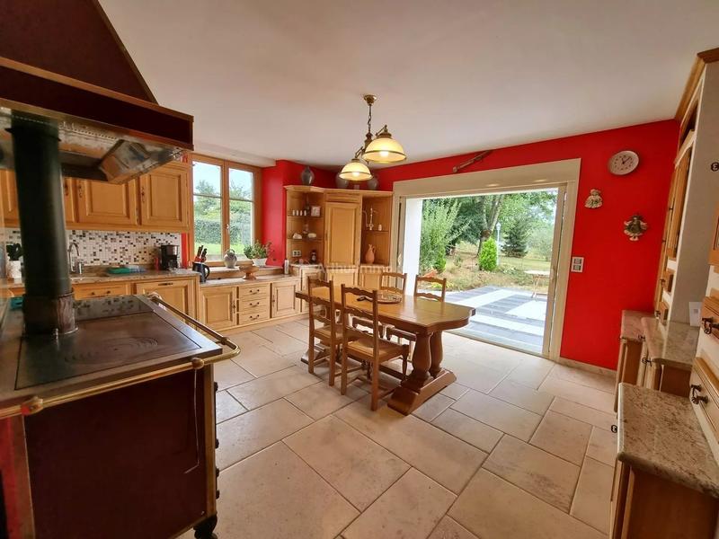 Maison - 184 m² - 6 pièces