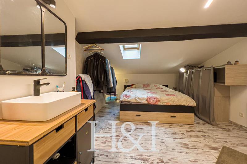 Propriété - 100 m² - 3 pièces