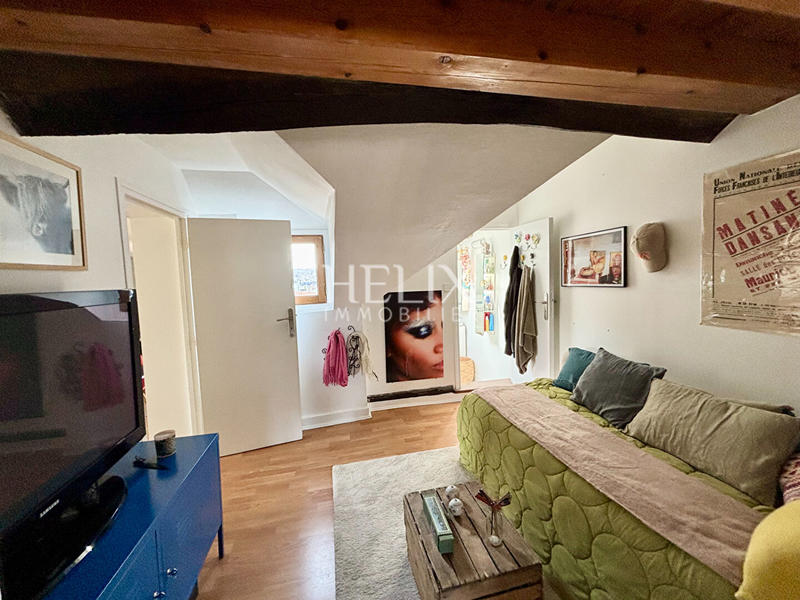 Appartement - 137 m² - 6 pièces