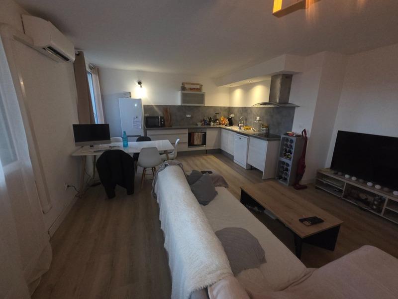 Appartement - 77 m² - 4 pièces