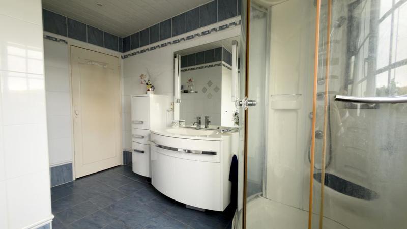 Demeure - 216 m² - 7 pièces