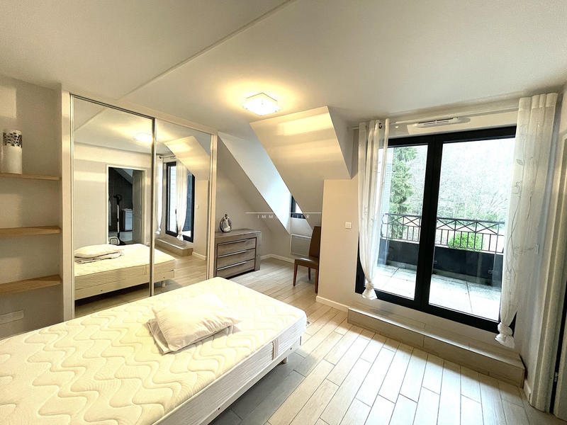 Duplex - 101 m² - 4 pièces