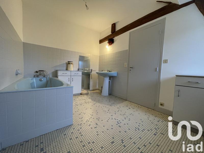 Maison - 243 m² - 8 pièces