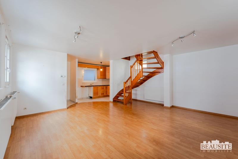 Duplex - 97 m² - 4 pièces