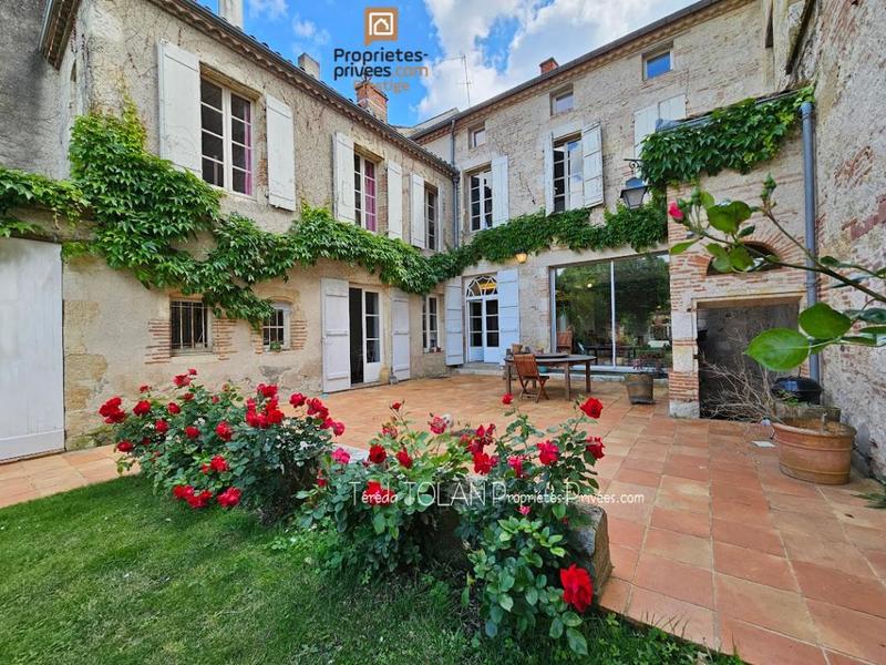 Demeure - 380 m² - 10 pièces