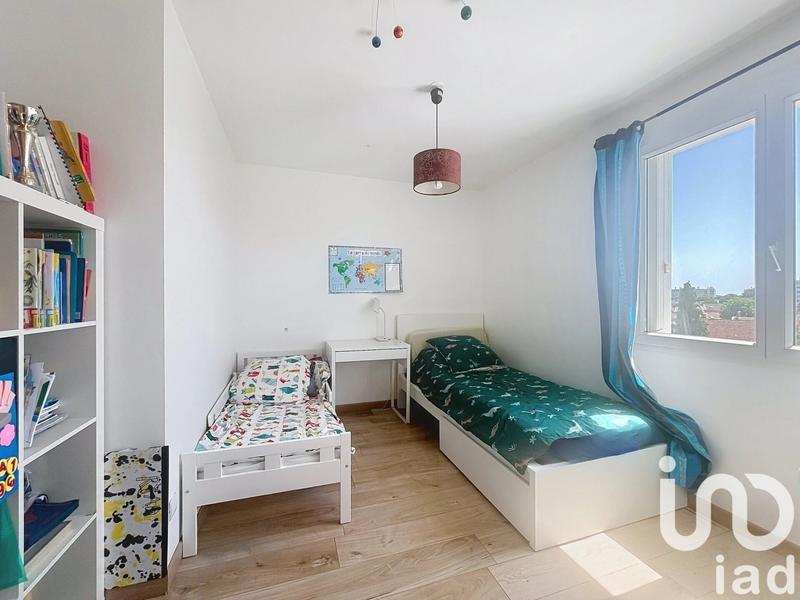 Duplex - 77 m² - 4 pièces