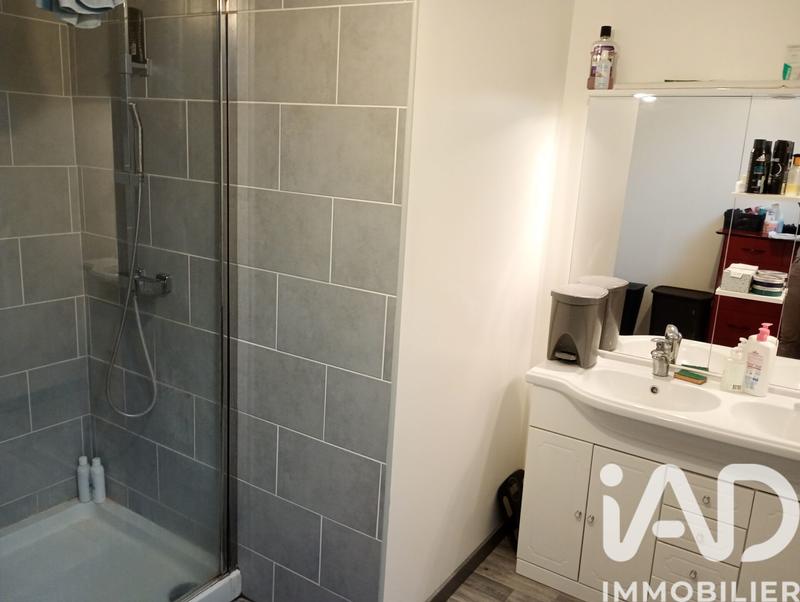 Maison - 201 m² - 7 pièces