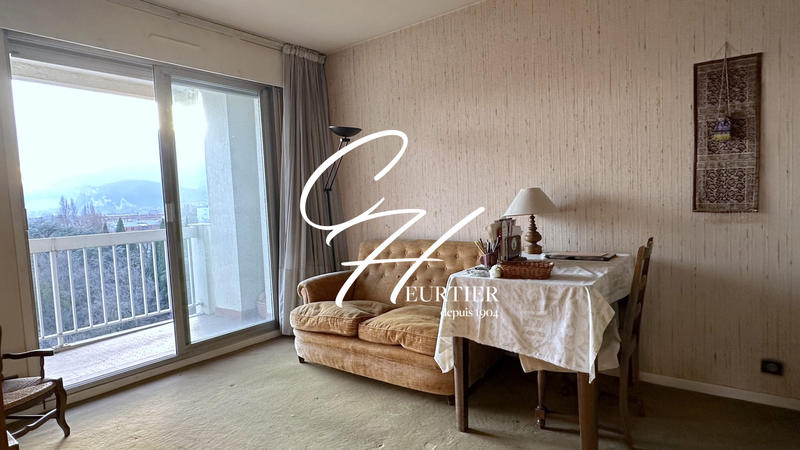 Appartement - 104 m² - 4 pièces