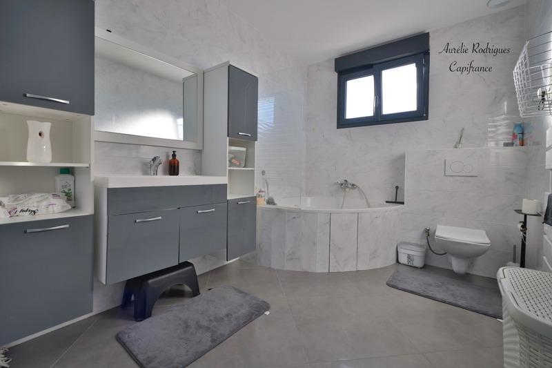 Maison - 194 m² - 7 pièces