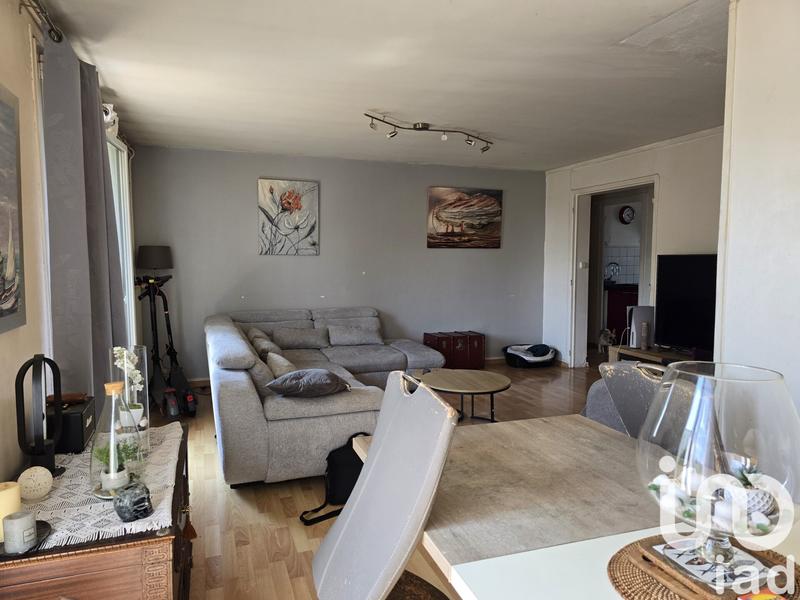 Appartement - 90 m² - 5 pièces