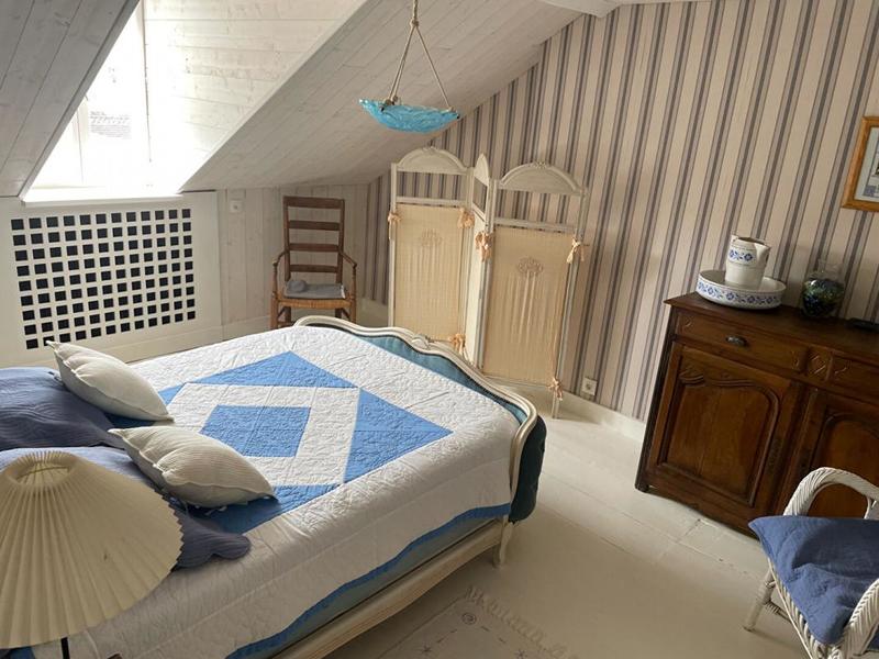 Maison - 300 m² - 9 pièces