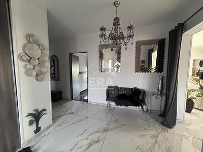 Maison - 175 m² - 8 pièces