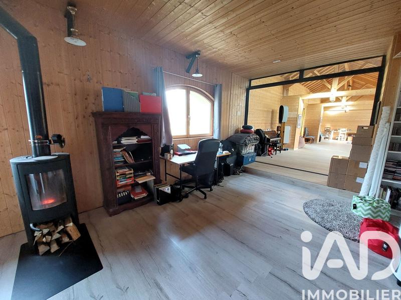 Maison - 245 m² - 6 pièces