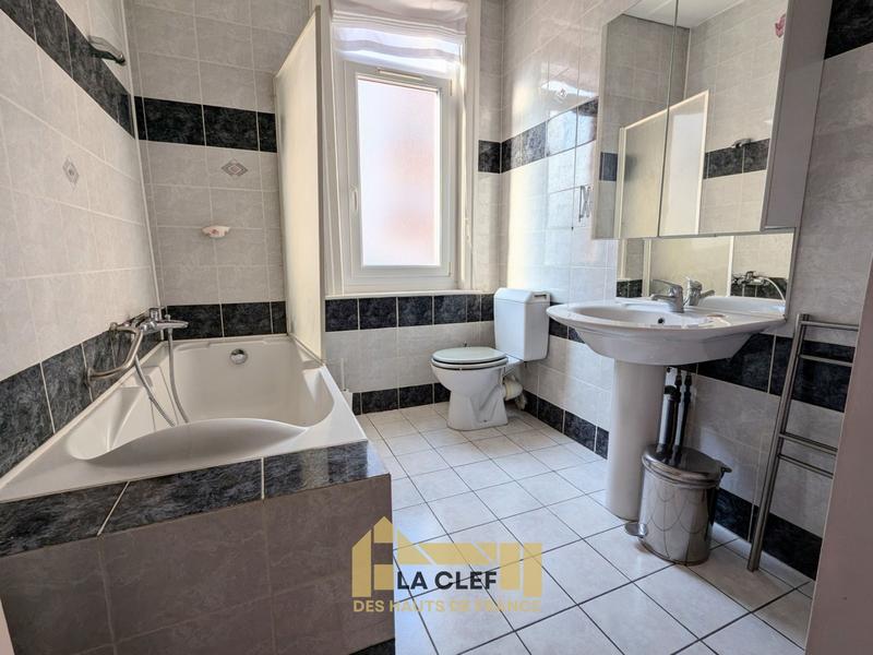 Maison - 151 m² - 6 pièces