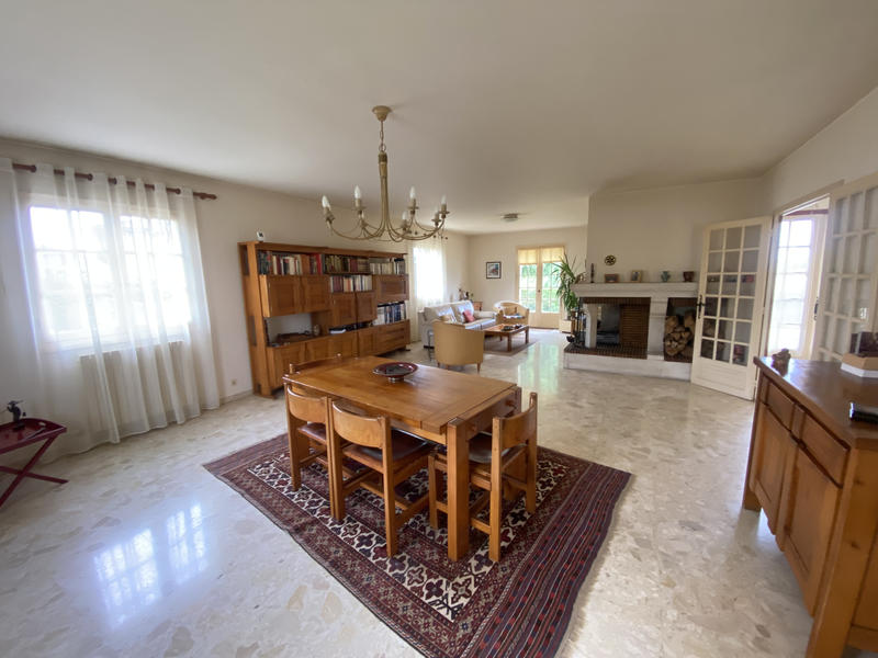 Villa - 161 m² - 6 pièces