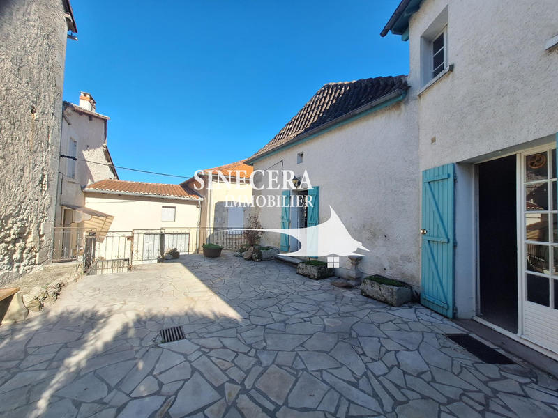 Maison de village - 131 m² - 6 pièces