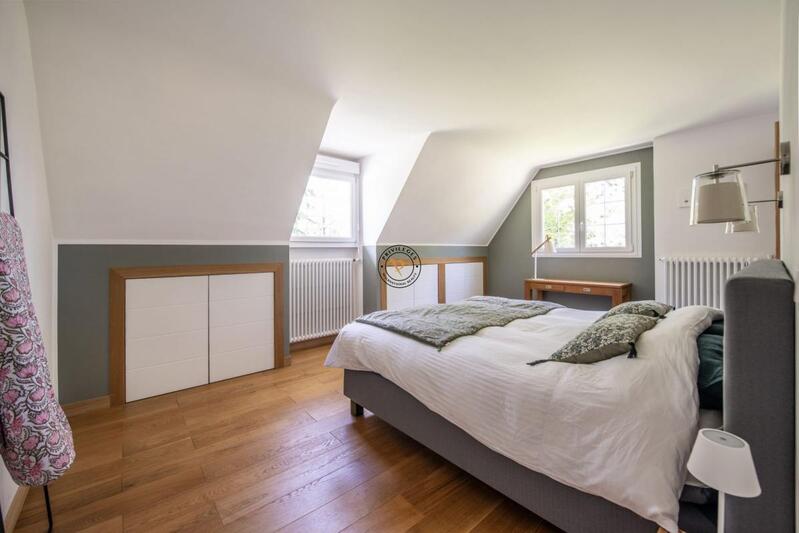 Maison ancienne - 270 m² - 9 pièces