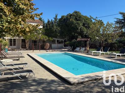 Maison - 273 m² - 10 pièces