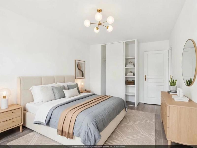 Appartement ancien - 84 m² - 4 pièces