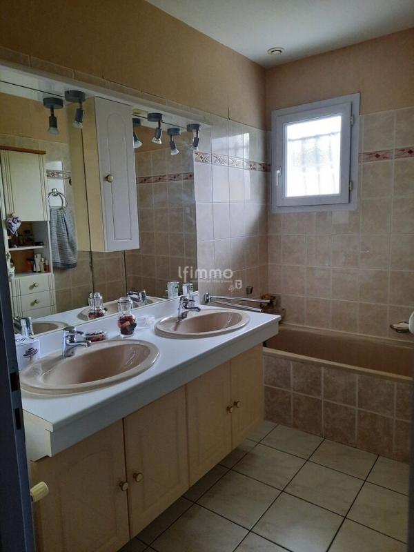 Maison - 138 m² - 5 pièces