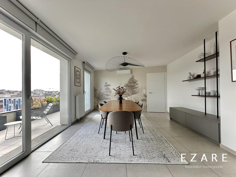 Appartement - 108 m² - 5 pièces