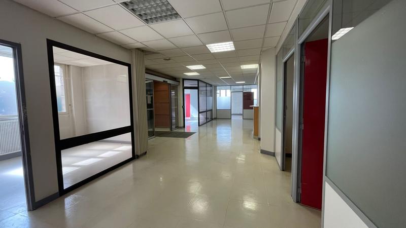Bureau - 180 m²