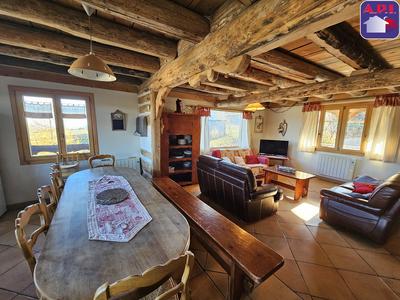 Maison - 214 m² - 8 pièces