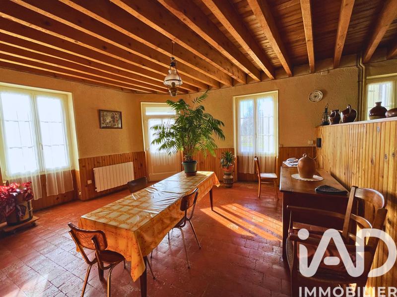 Maison - 198 m² - 7 pièces