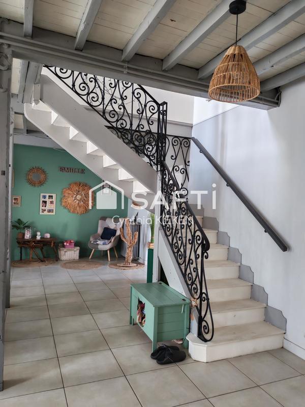 Maison - 200 m² - 5 pièces