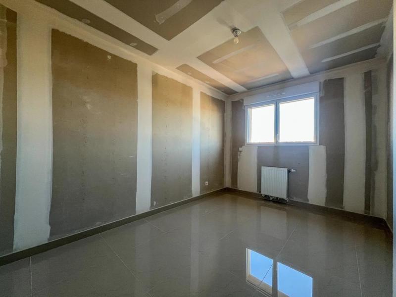 Maison - 110 m² - 8 pièces