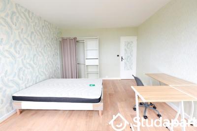 Chambre - 14 m² - 1 pièce