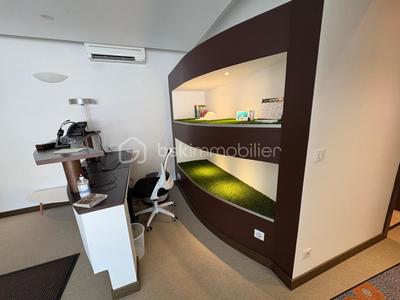 Local d'activité / Entrepôt - 88 m² - 4 pièces