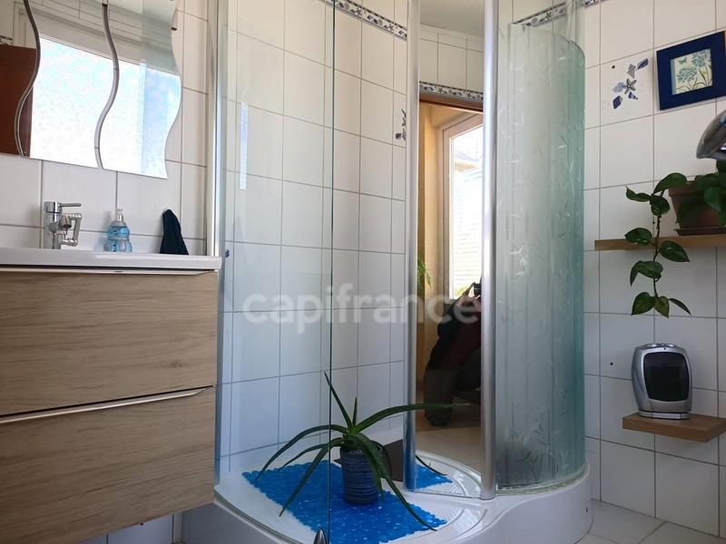 Maison - 220 m² - 7 pièces