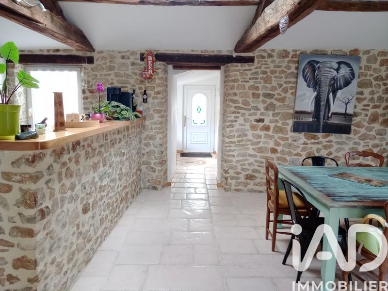 Maison - 235 m² - 10 pièces