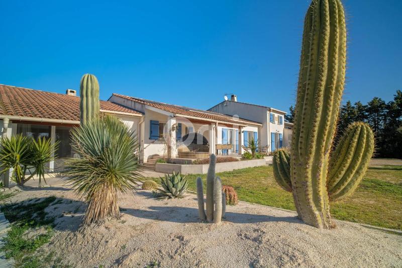 Maison - 206 m² - 6 pièces