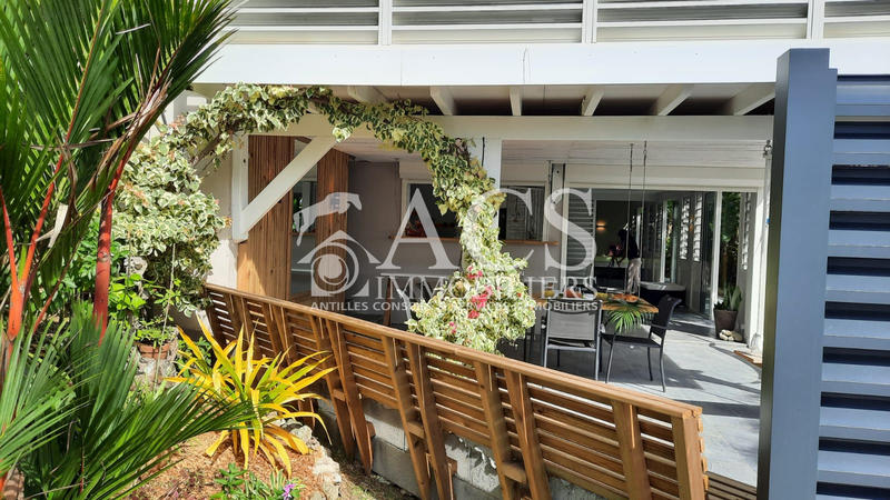 Villa - 278 m² - 8 pièces