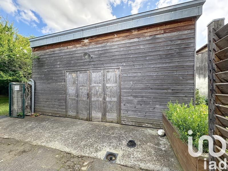 Maison - 238 m² - 8 pièces