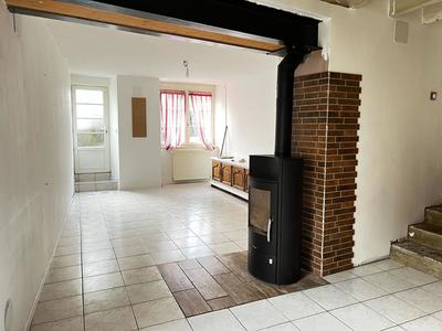 Maison - 97 m² - 6 pièces